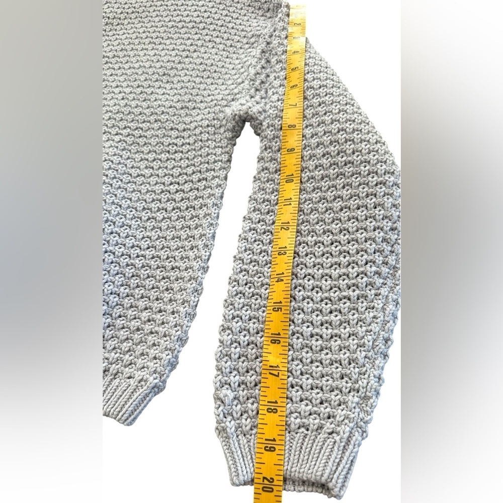 Lavender Universal Thread Crewneck Pullover Women… - image 3